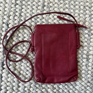 Elegant Burgundy Leather Crossbody Bag